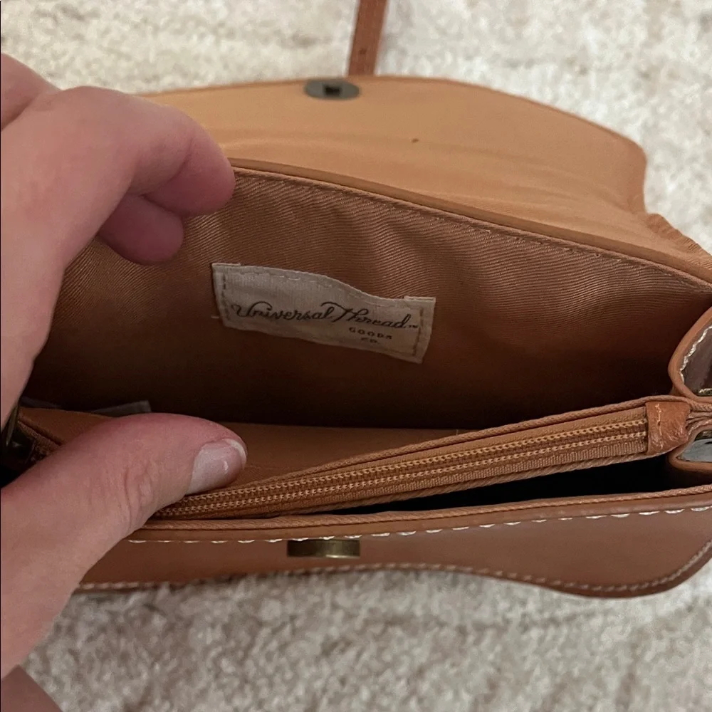 Universal Thread Brown Crossbody Bag - Picture 5 of 8